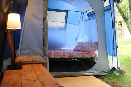Deluxe tents