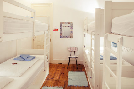 6-bed shared dorm