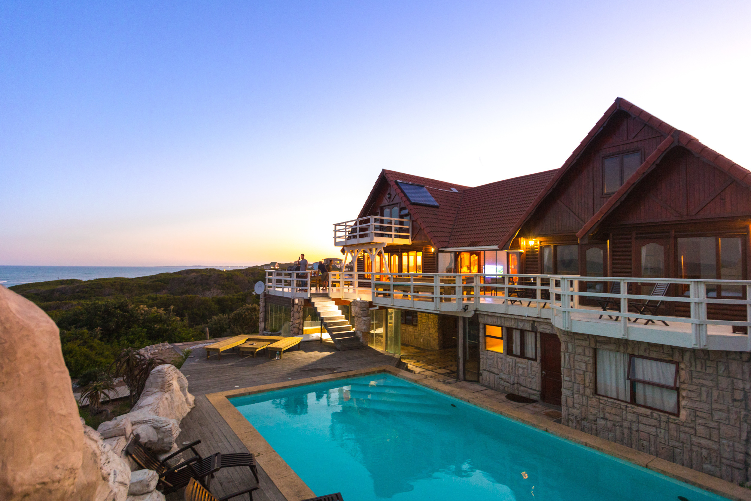 Surf Lodge SA, Jeffreys Bay
