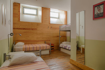 4-bed dorm