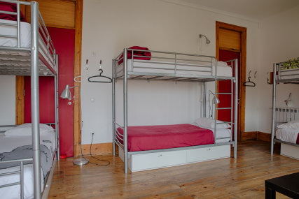 6-bed dorm