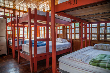 8 bed mixed dorm