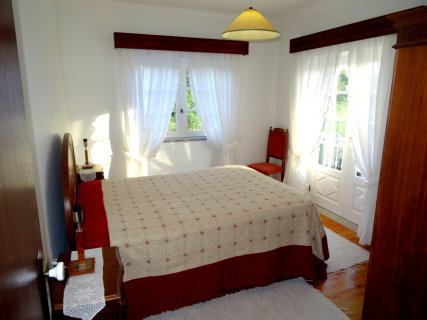 Double Room/ shared Bathroom